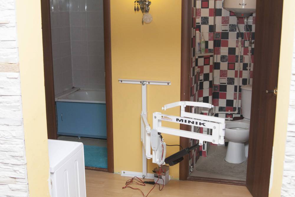 Подъёмник для инвалидов в туалет