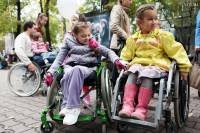 Какие льготы может получить ребёнок-инвалид и его опекун в Липецкой области
