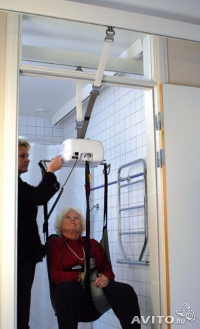 Подъемное устройство для инвалидов для ванны